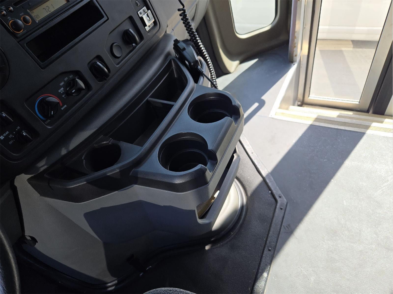 Used 2015 Ford E-450 and Econoline 450 Super Duty w/ Shuttle Bus Prep Package RWD image 18
