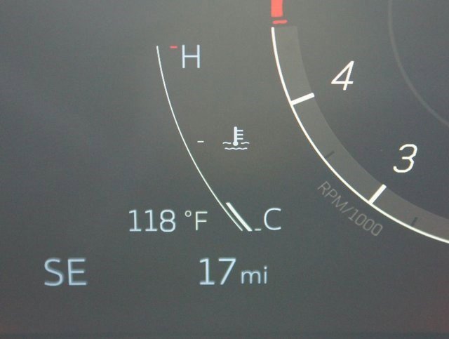 Used 2025 Cadillac CT5 V image 4