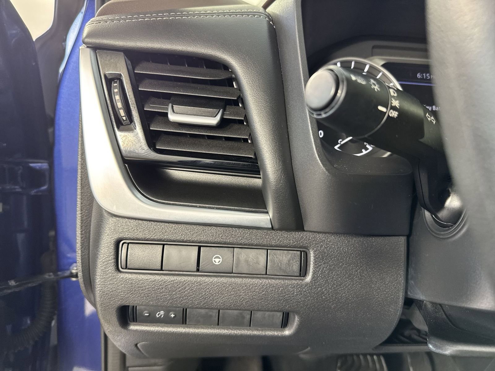 Certified 2022 Nissan Rogue SV AWD/4WD image 16