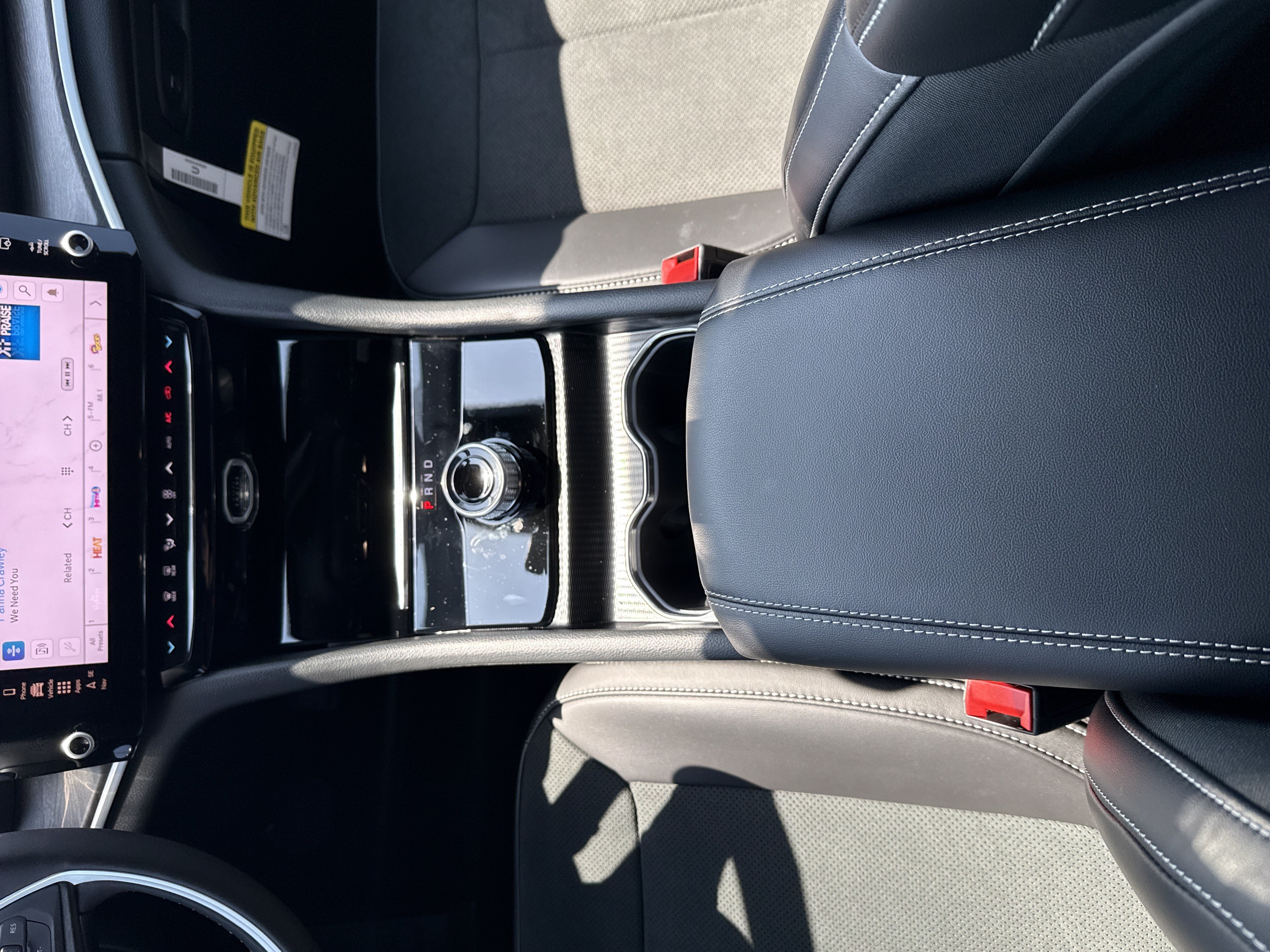New 2026 Jeep Grand Cherokee Altitude RWD image 31