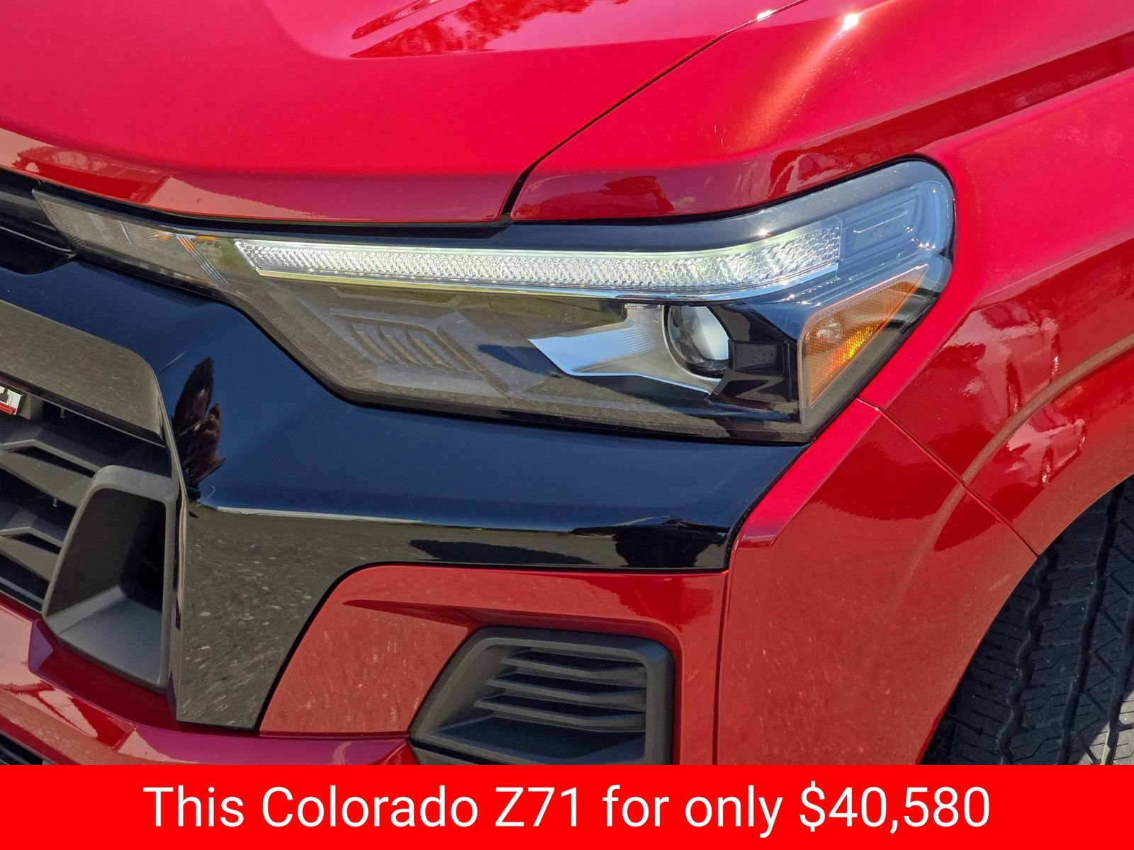 Used 2025 Chevrolet Colorado Z71 w/ Z71 Convenience Package 2 AWD/4WD image 36