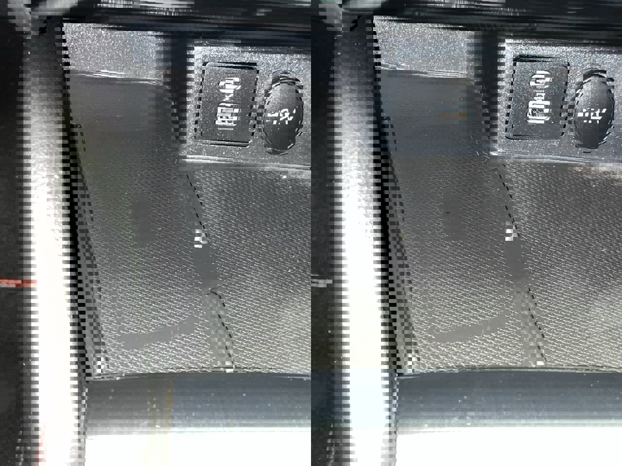 Certified 2022 Ford Escape SEL w/ SEL Stealth AWD Package image 26