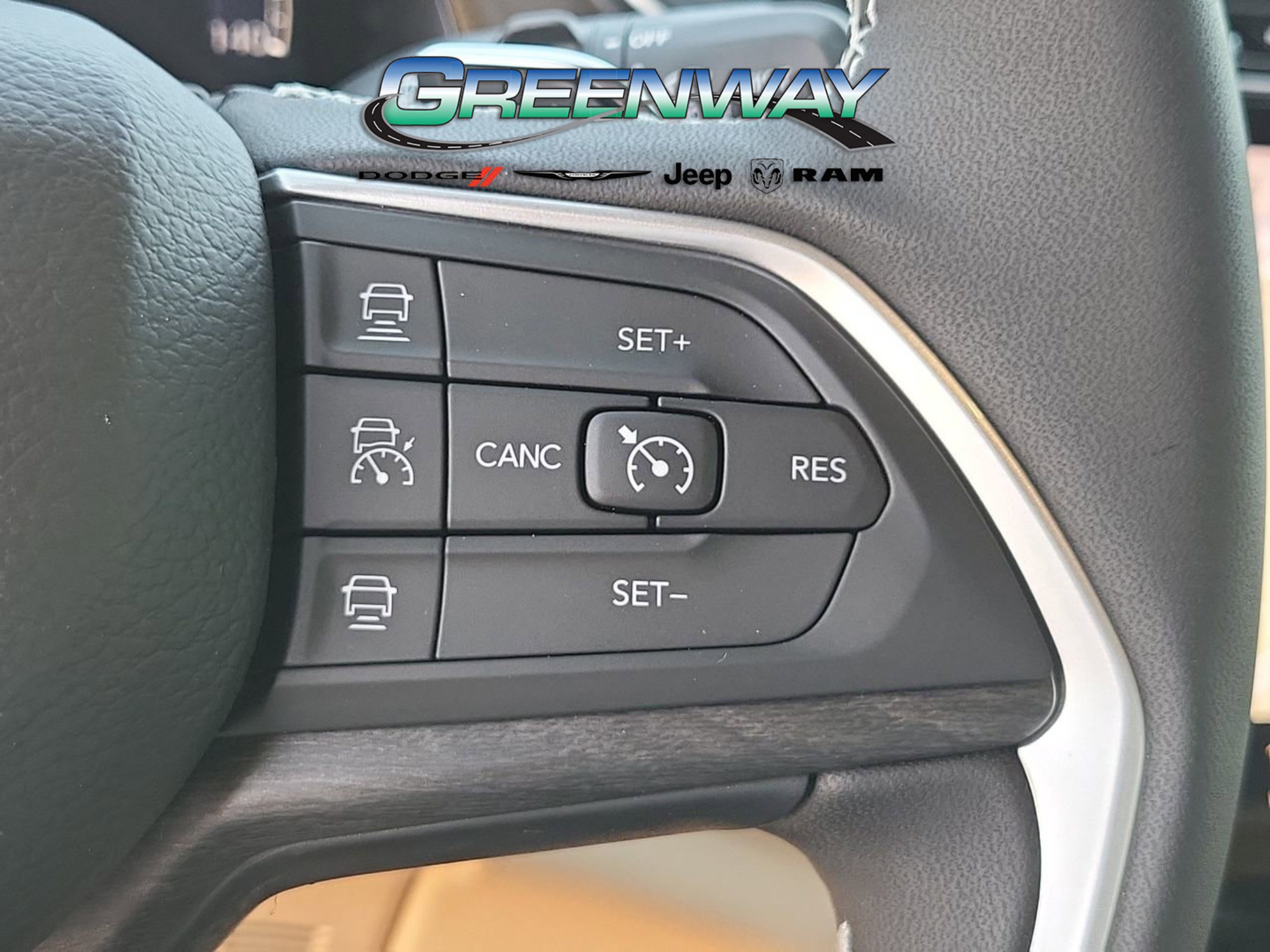 New 2025 Jeep Grand Cherokee Limited w/ Black Appearance Package image 29