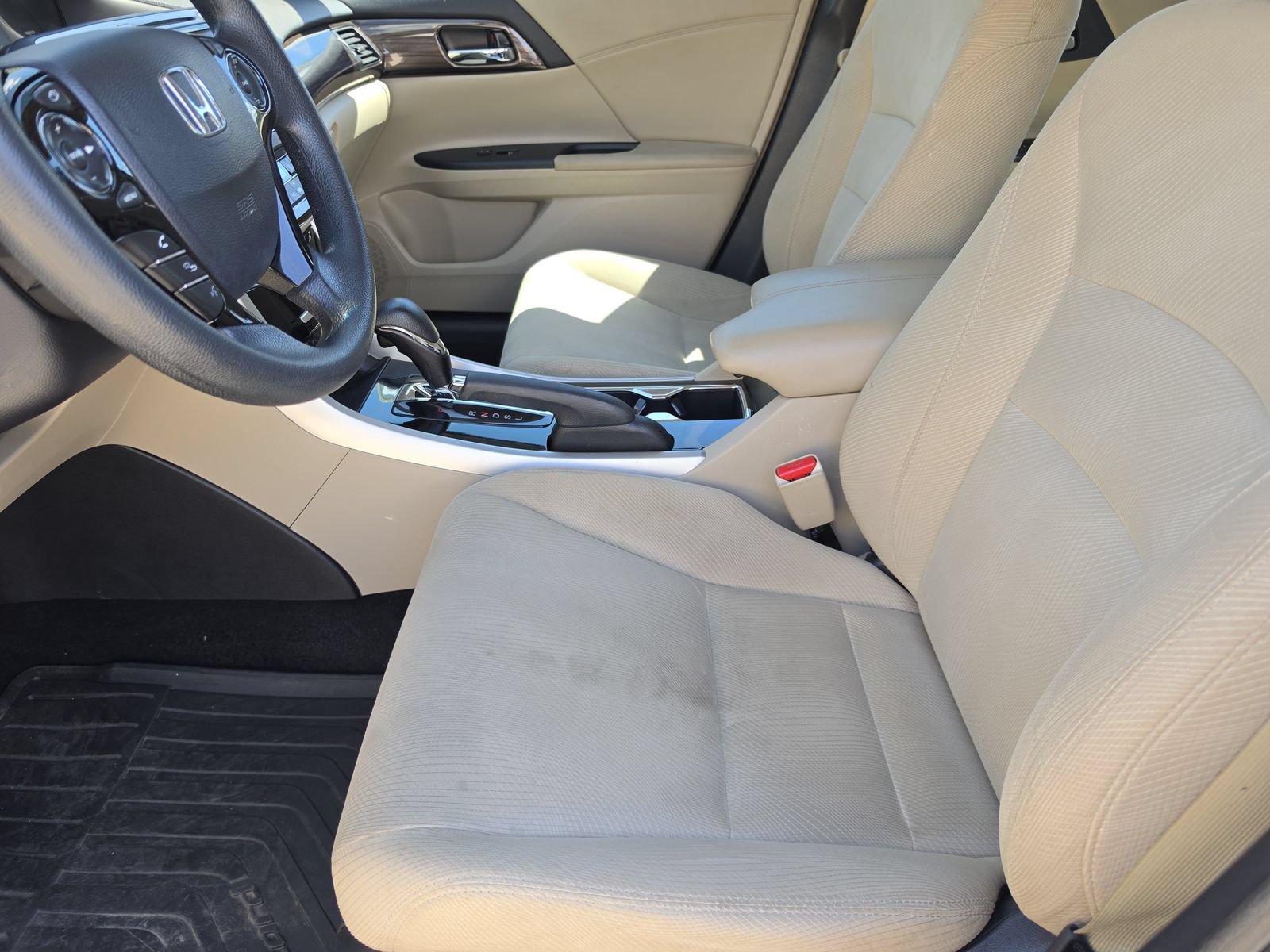 Used 2016 Honda Accord EX image 11