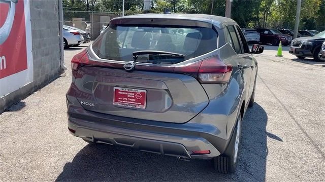 New 2025 Nissan Kicks Play S image 5