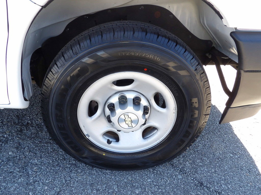 Used 2022 Chevrolet Express 3500 w/ Driver Convenience Package image 54