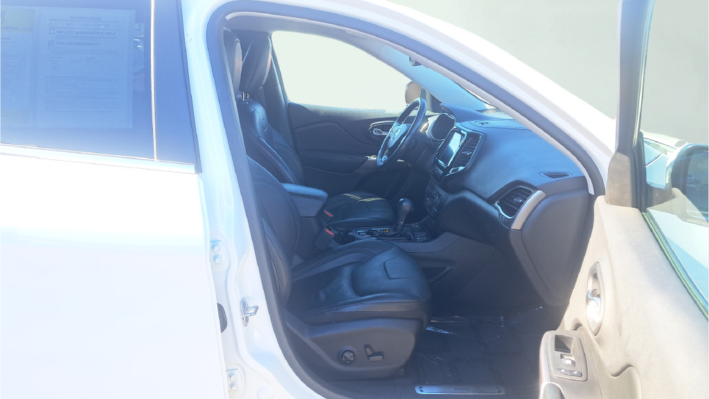 Used 2019 Jeep Cherokee Limited AWD/4WD image 28