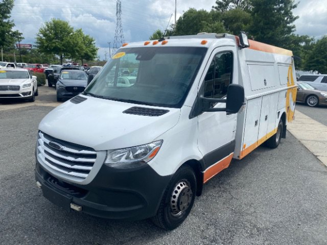 Used 2019 Freightliner Sprinter 3500 w/ Premium Package RWD image 1