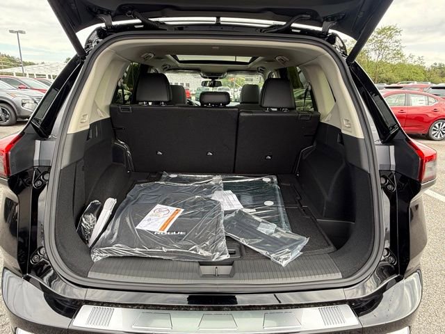 New 2026 Nissan Rogue Platinum w/ Platinum Premium Package image 17