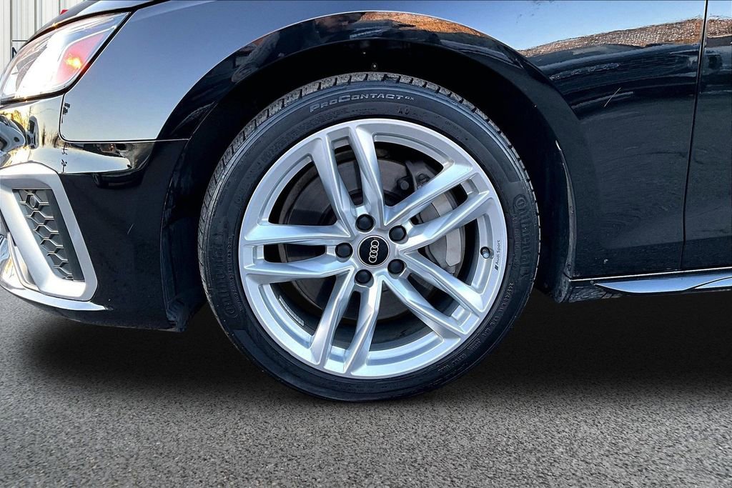 Used 2023 Audi A4 2.0T Premium w/ Convenience Package image 34