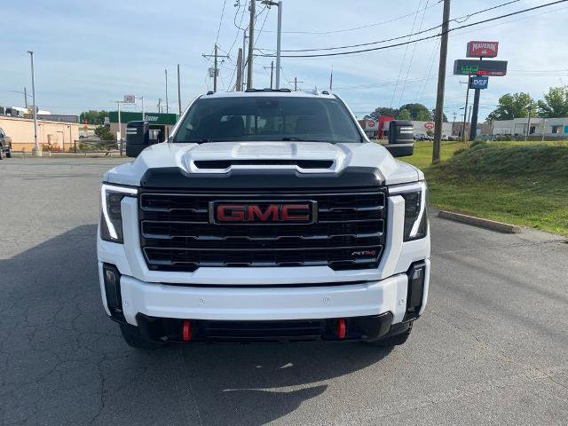 Used 2024 GMC Sierra 2500 AT4 w/ AT4 Premium Plus Package AWD/4WD image 2