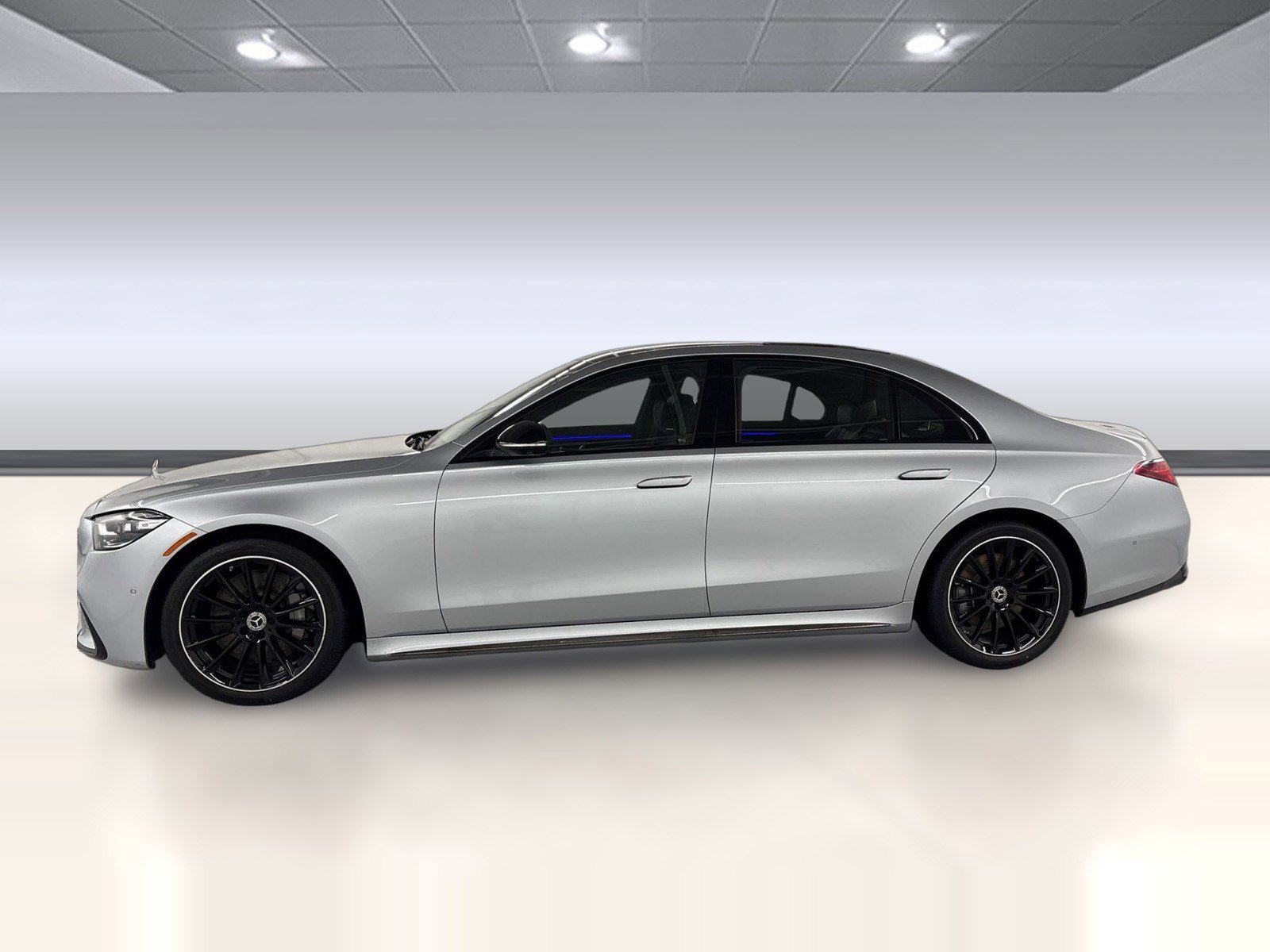 Certified 2023 Mercedes-Benz S 500 4MATIC image 2