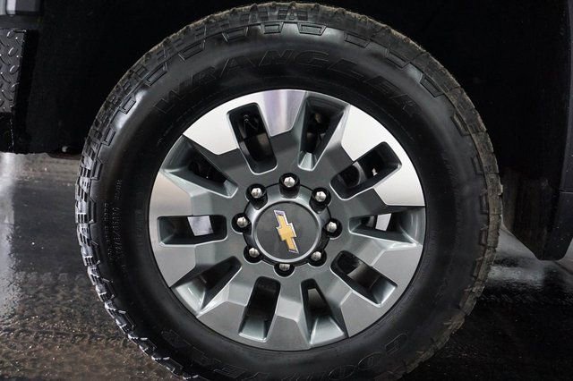 Used 2025 Chevrolet Silverado 2500 Custom image 11