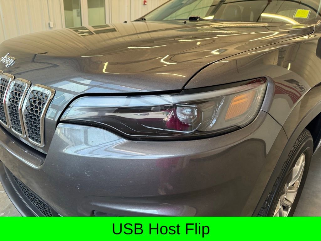 Used 2019 Jeep Cherokee Latitude Plus w/ Cold Weather Group image 10