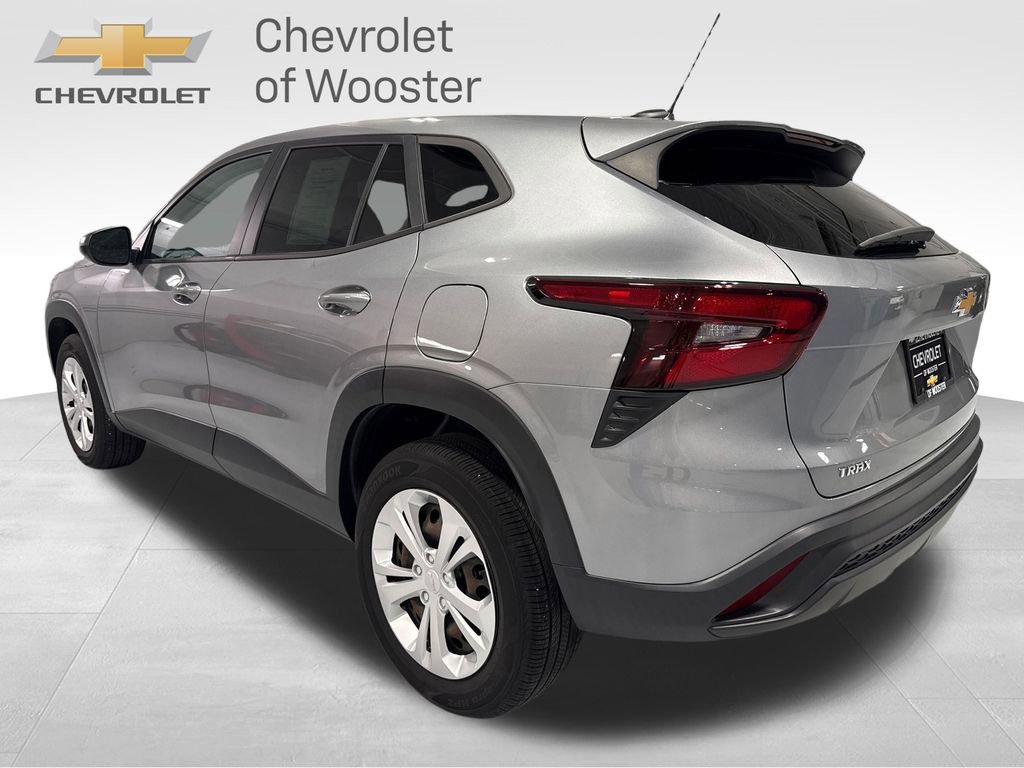 Used 2024 Chevrolet Trax LS image 42