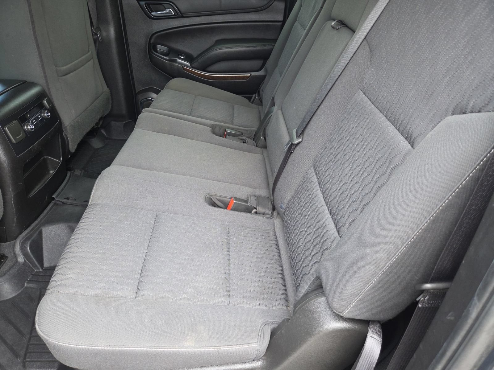 Used 2019 Chevrolet Suburban LS w/ All-Season Package AWD/4WD image 21
