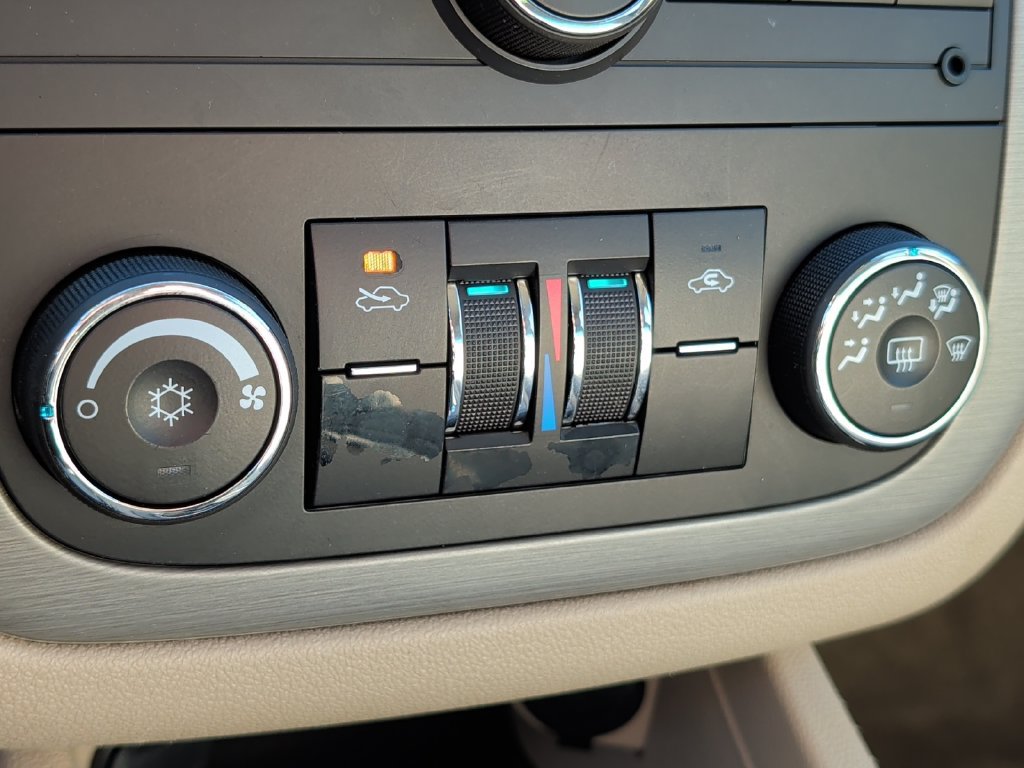 Used 2008 Chevrolet Impala LT FWD image 23