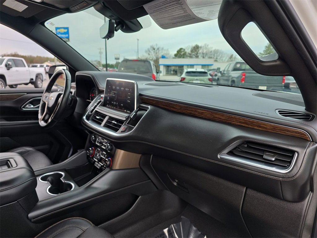 Used 2021 Chevrolet Suburban High Country image 28