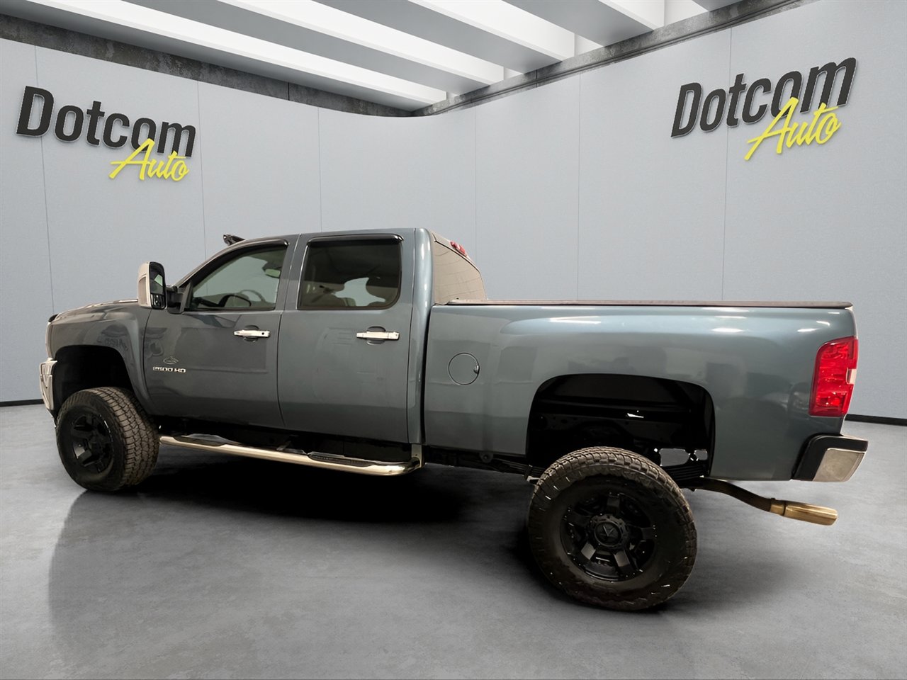 Used 2012 Chevrolet Silverado 2500 LT w/ Snow Plow Prep Package image 5