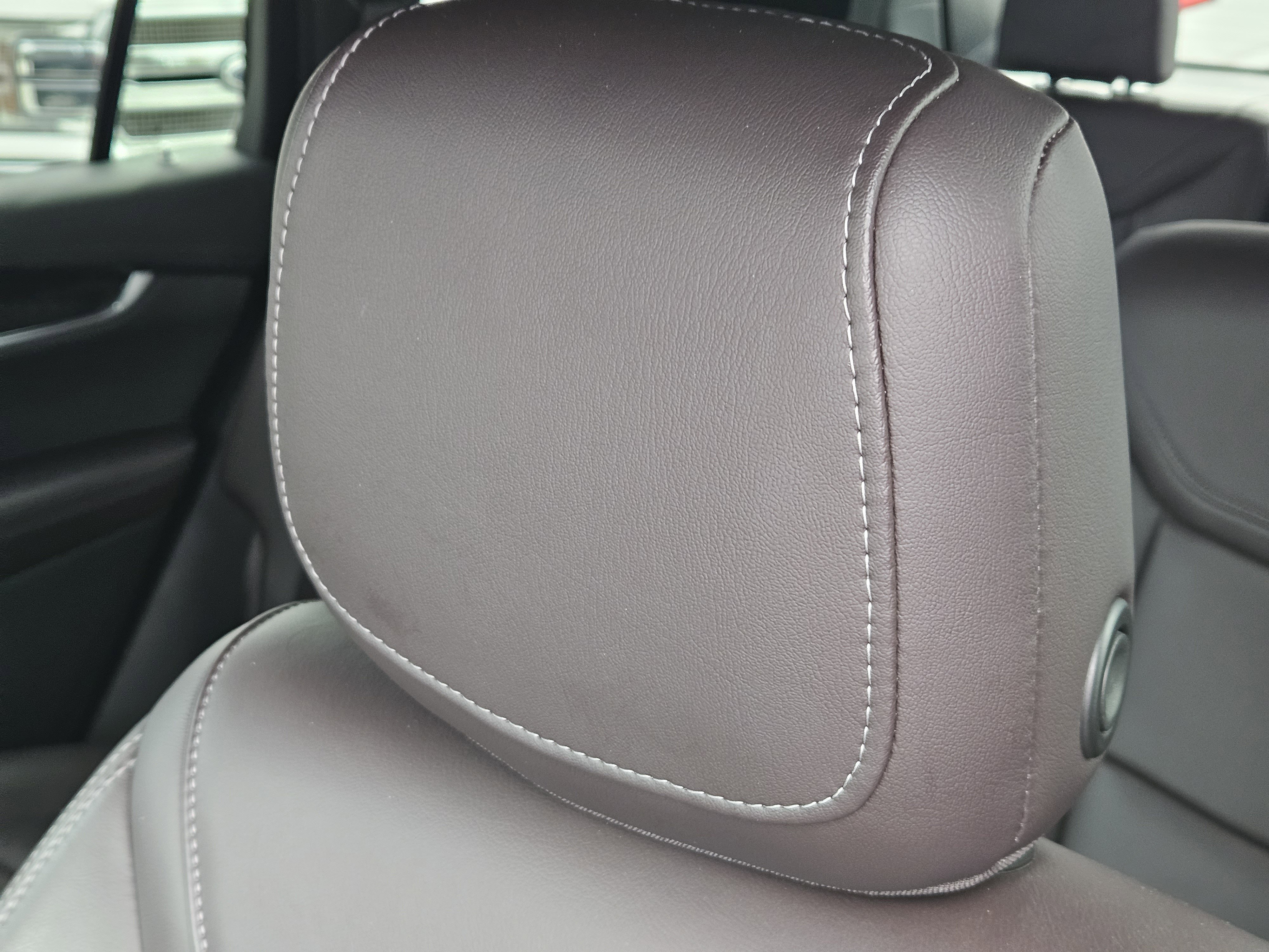 Used 2021 Cadillac XT6 Premium Luxury image 17