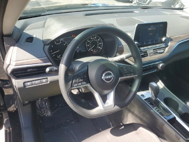Certified 2025 Nissan Altima 2.5 SV FWD image 15