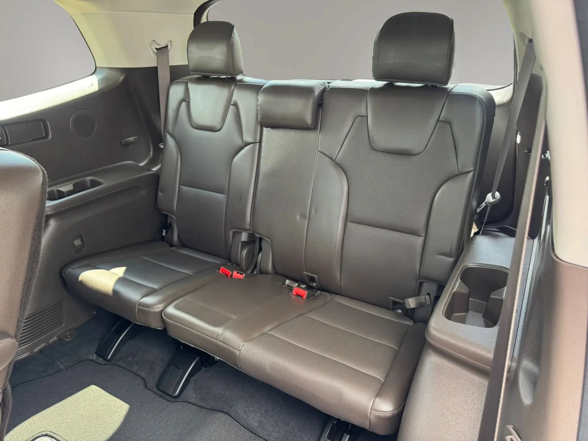 Used 2020 Kia Telluride SX w/ Towing Package AWD/4WD image 19
