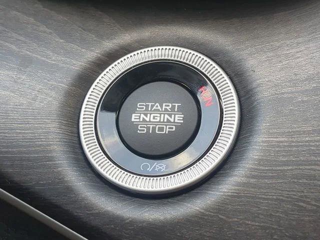 Certified 2023 Jeep Grand Cherokee Limited RWD image 37