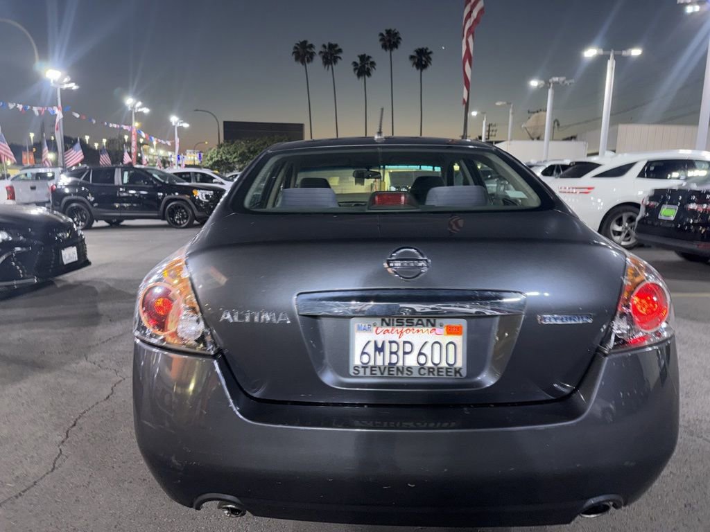 Used 2010 Nissan Altima Hybrid Sedan image 7