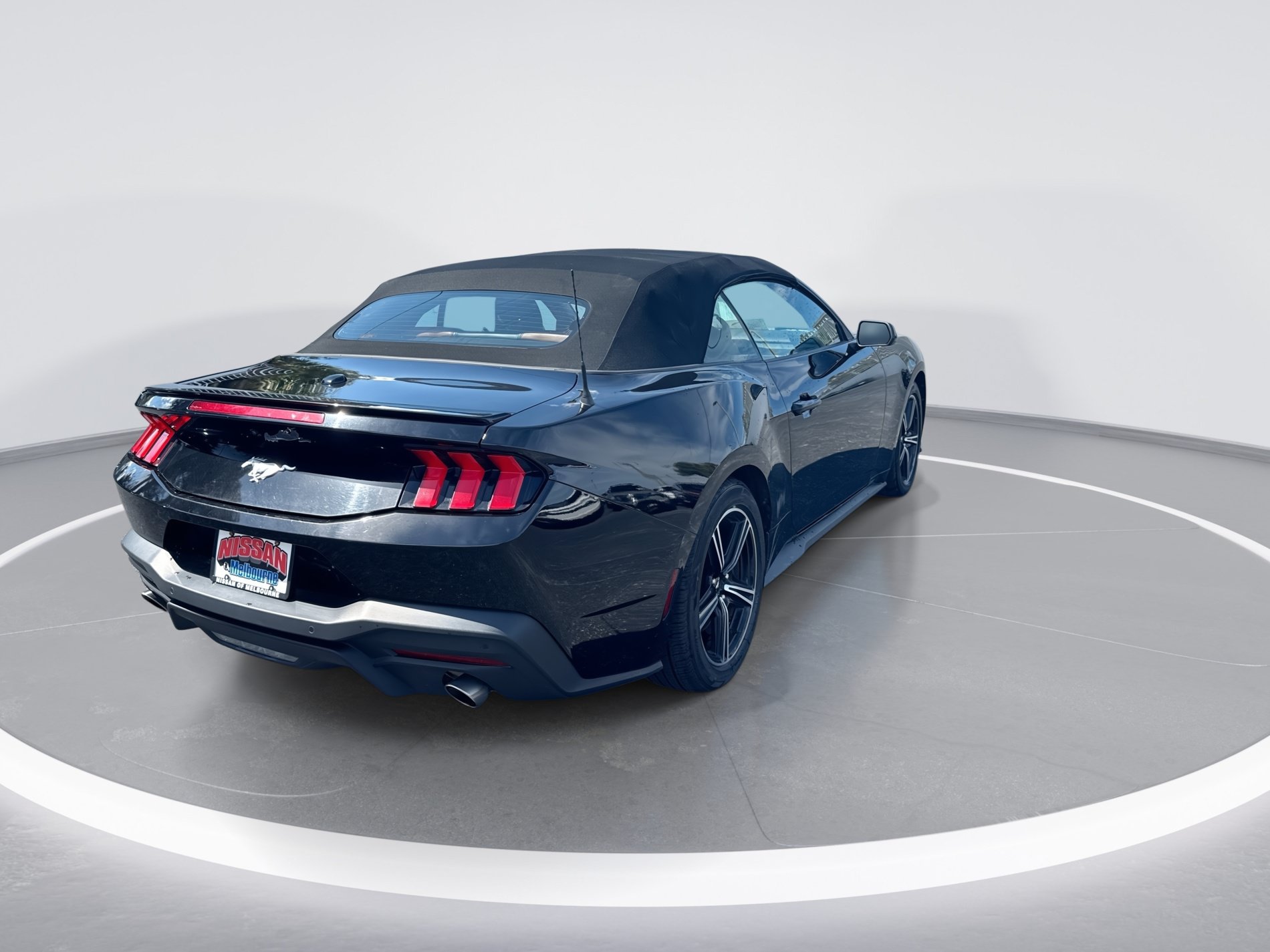 Used 2024 Ford Mustang Premium RWD image 4