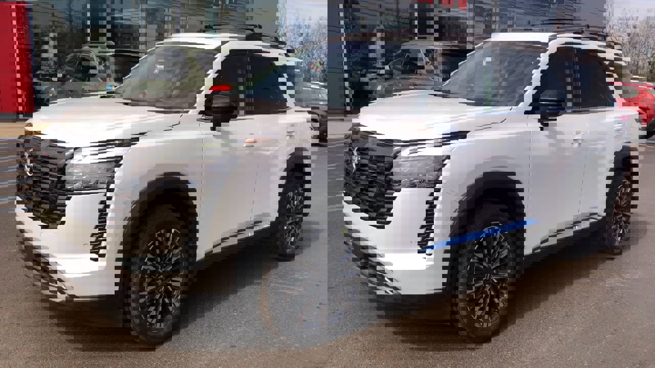 New 2026 Nissan Pathfinder Platinum w/ Cargo Package image 5