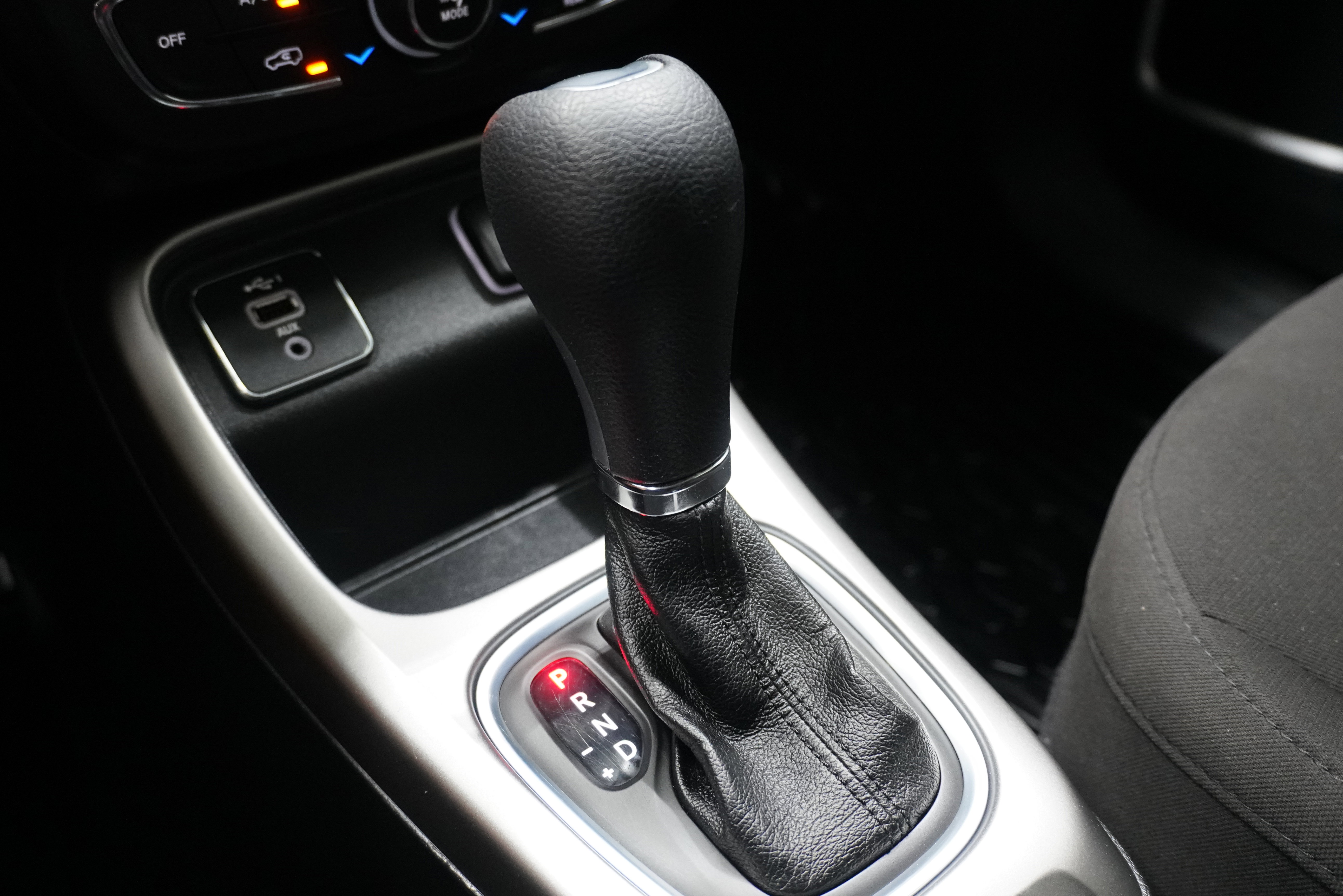 Used 2020 Jeep Compass Sport w/ Tech Group image 18