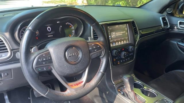 Used 2017 Jeep Grand Cherokee Trailhawk AWD/4WD image 6