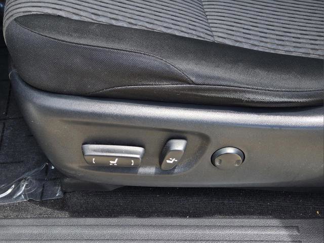 Used 2018 Toyota 4Runner SR5 RWD image 18