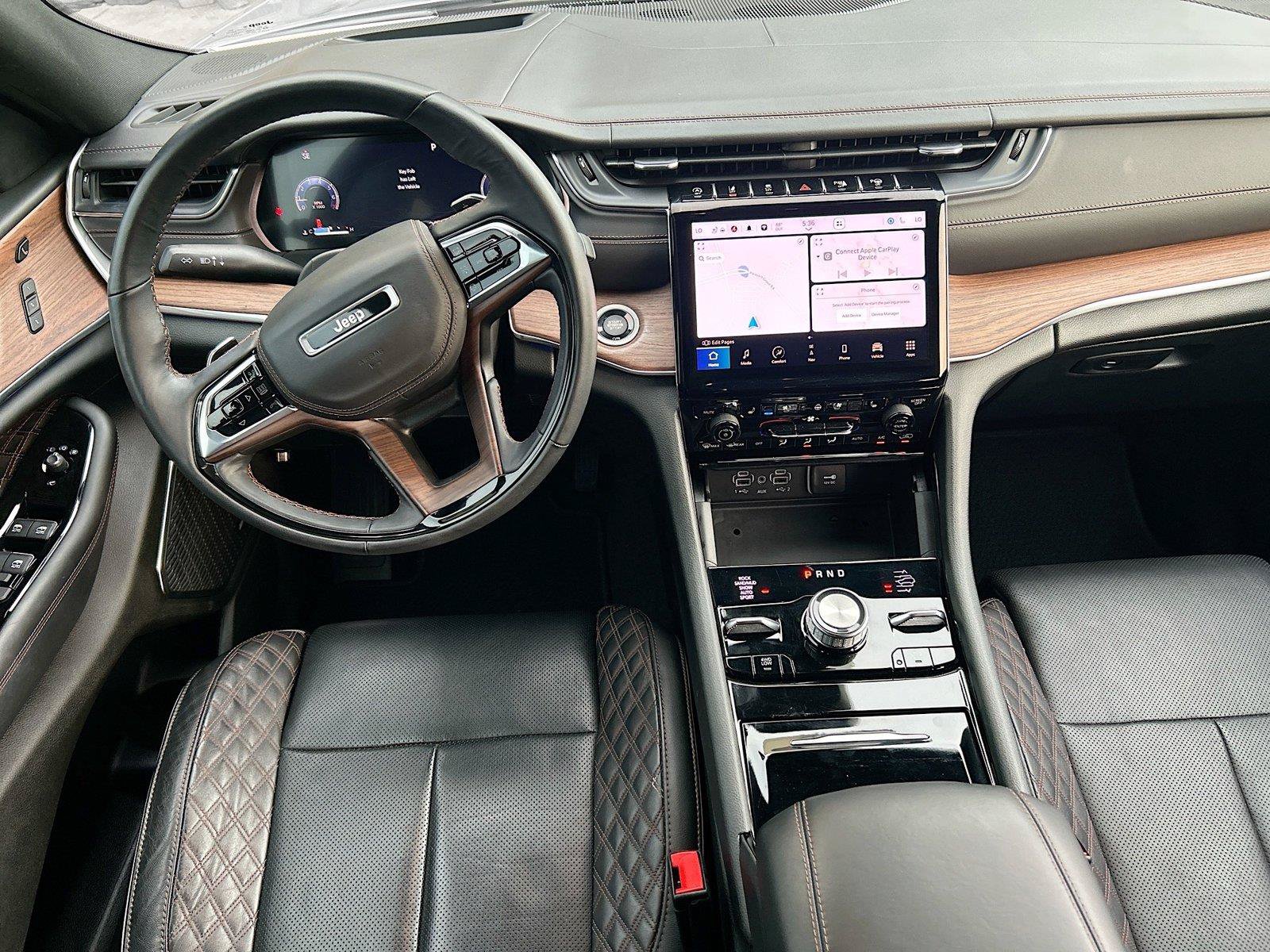 Used 2023 Jeep Grand Cherokee L Summit w/ Advanced Protech Group IV AWD/4WD image 19