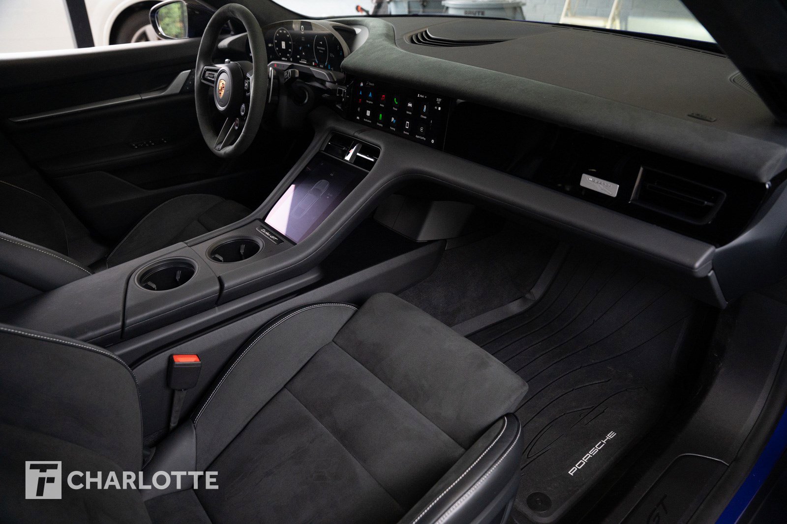 Used 2025 Porsche Taycan Turbo GT image 34