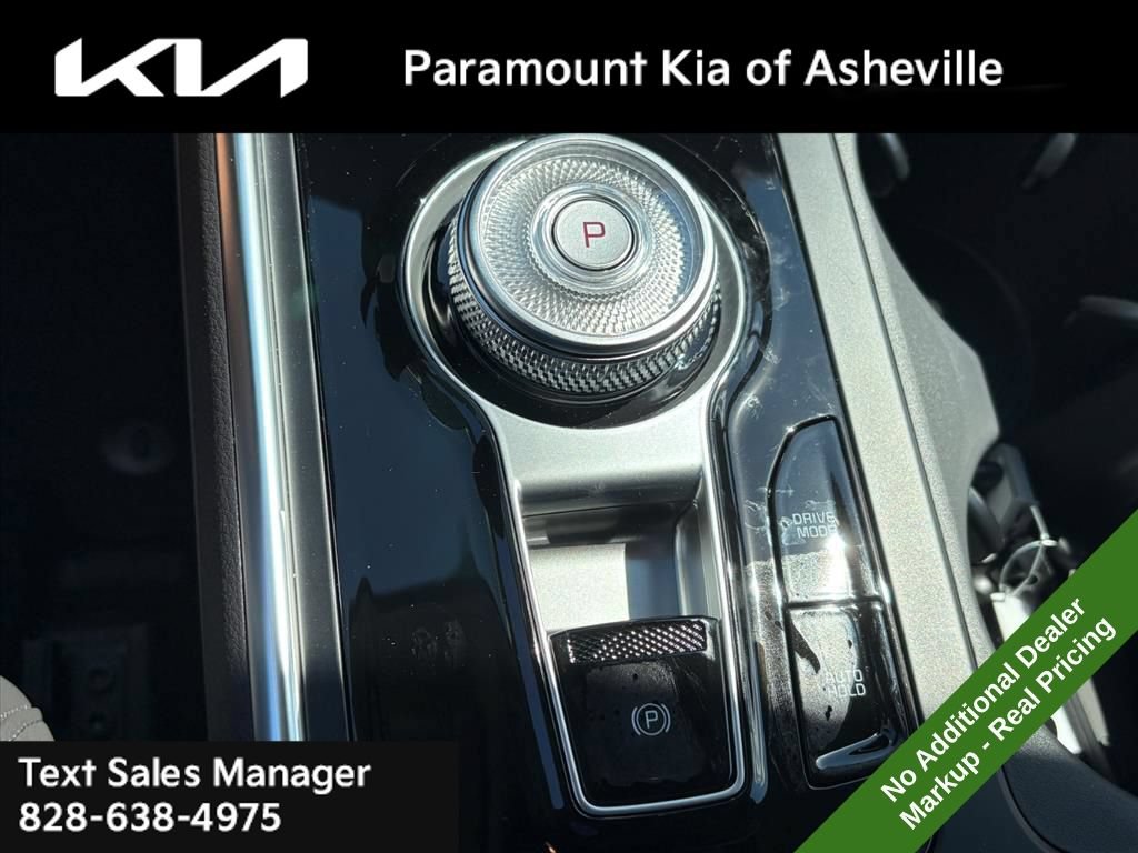 New 2026 Kia Carnival EX FWD image 25