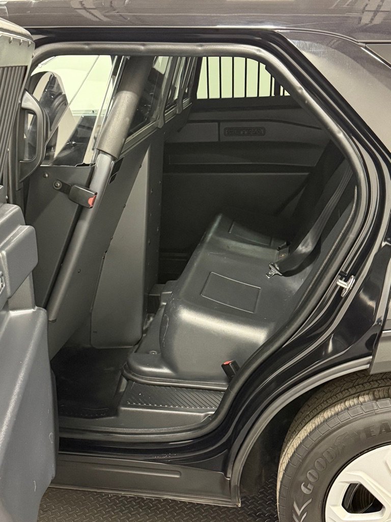 Used 2021 Ford Explorer 4WD Police Interceptor image 9