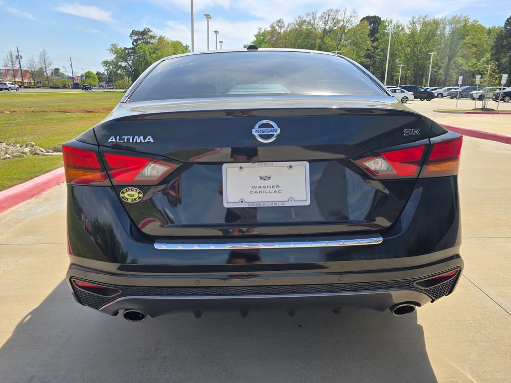 Used 2021 Nissan Altima 2.5 SR FWD image 4