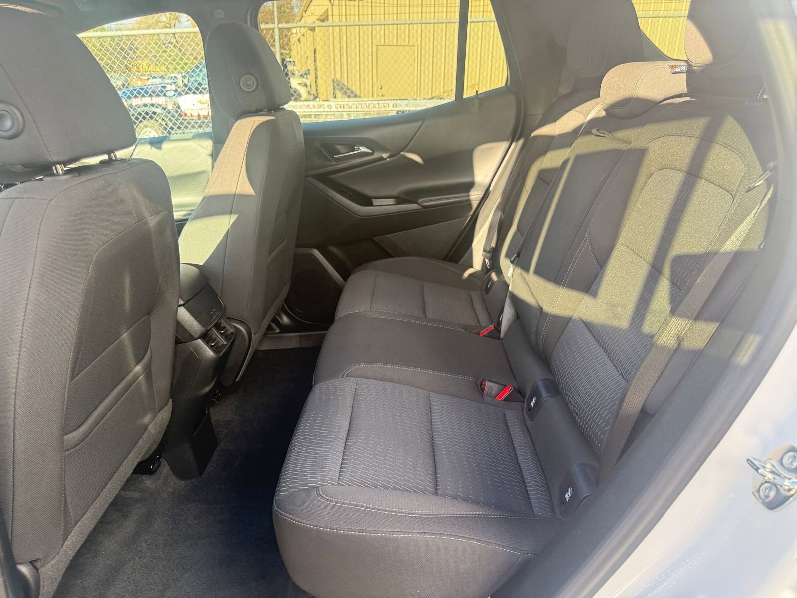 Used 2025 Chevrolet Equinox LT image 25