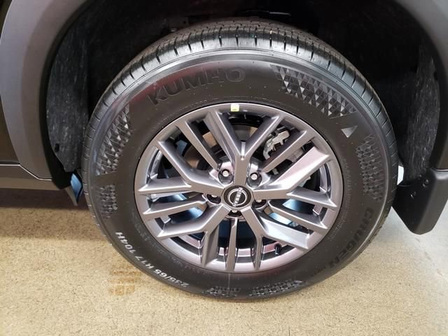 New 2026 Nissan Rogue S image 22