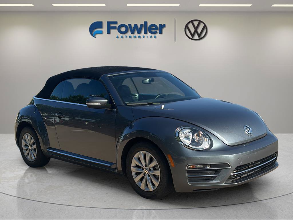 Used 2019 Volkswagen Beetle 2.0T S FWD image 1