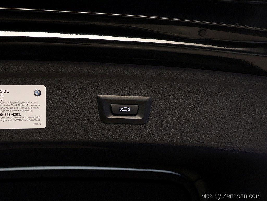 Used 2023 BMW iX M60 image 32