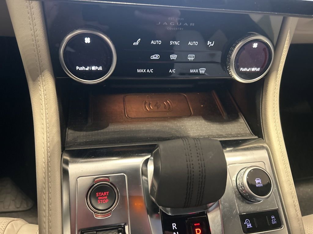 Used 2024 Jaguar F-PACE R-Dynamic S image 8