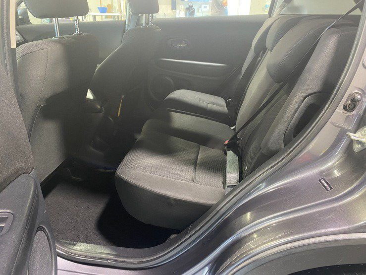 Used 2016 Honda HR-V LX image 14