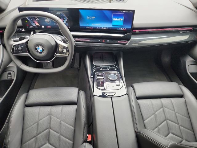 Used 2024 BMW 530i RWD image 21