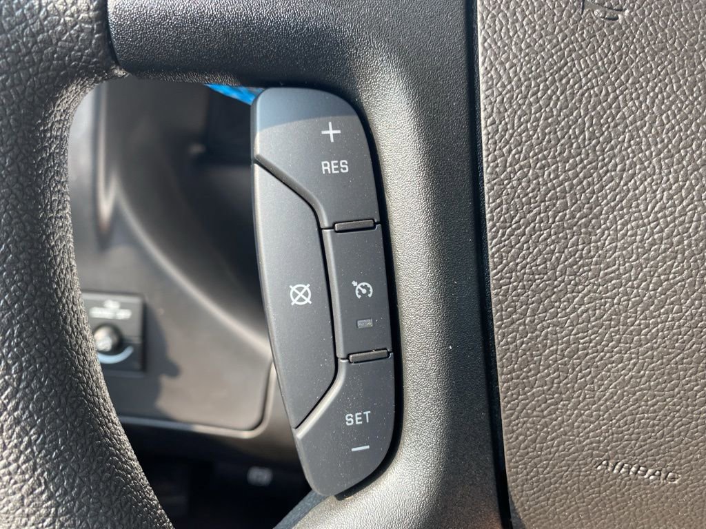 New 2025 Chevrolet Express 3500 w/ Driver Convenience Package RWD image 25