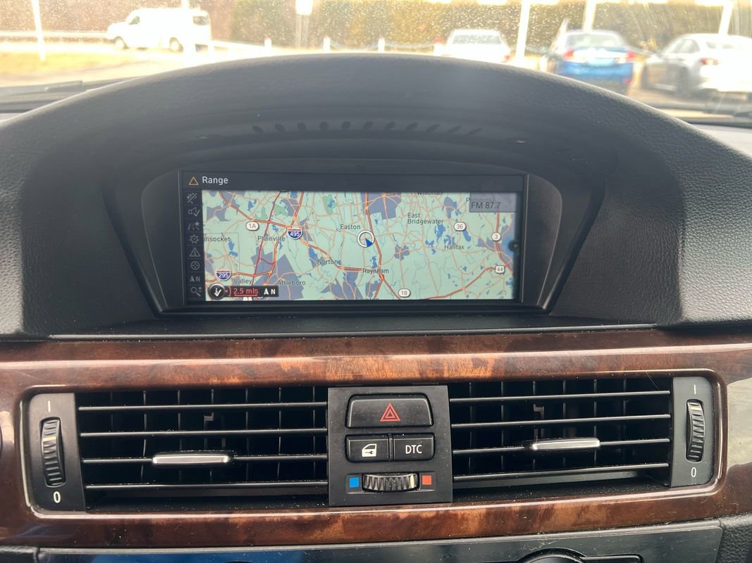 Used 2011 BMW 328i xDrive Coupe image 8