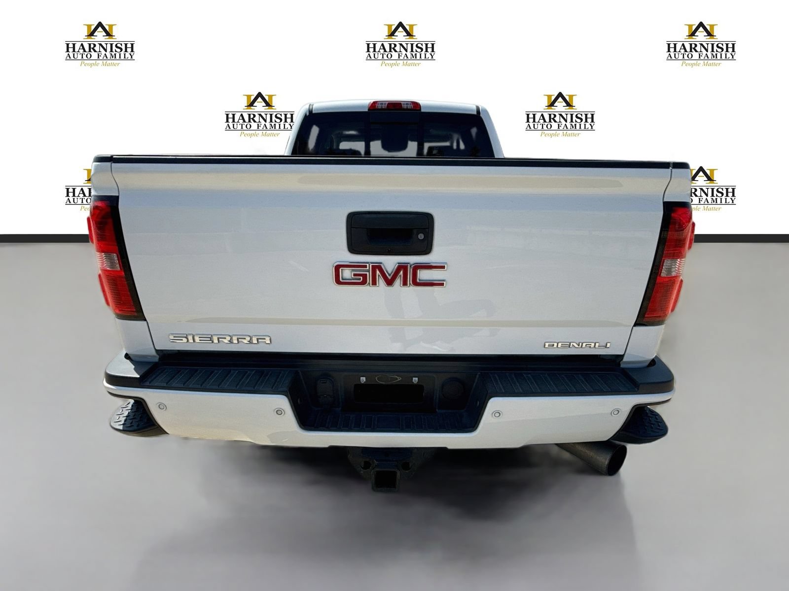 Used 2015 GMC Sierra 3500 Denali AWD/4WD image 4