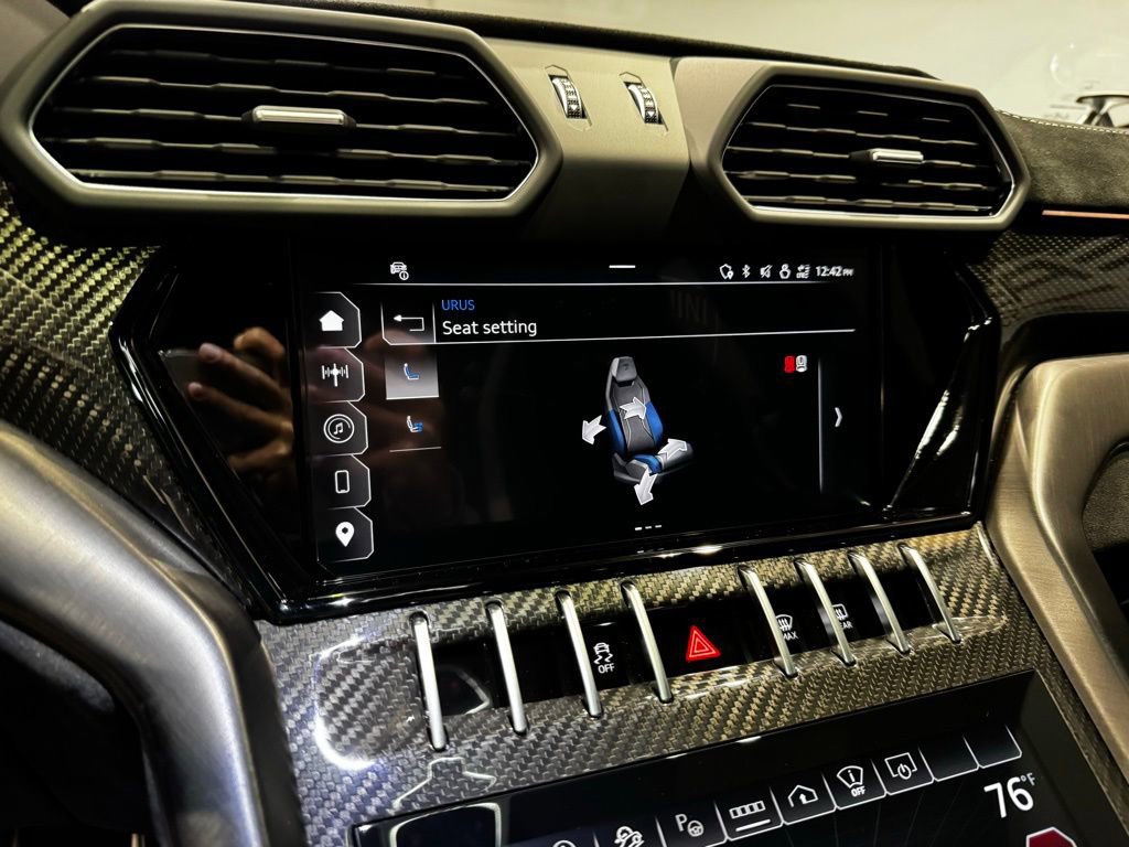 Used 2024 Lamborghini Urus Performante image 48