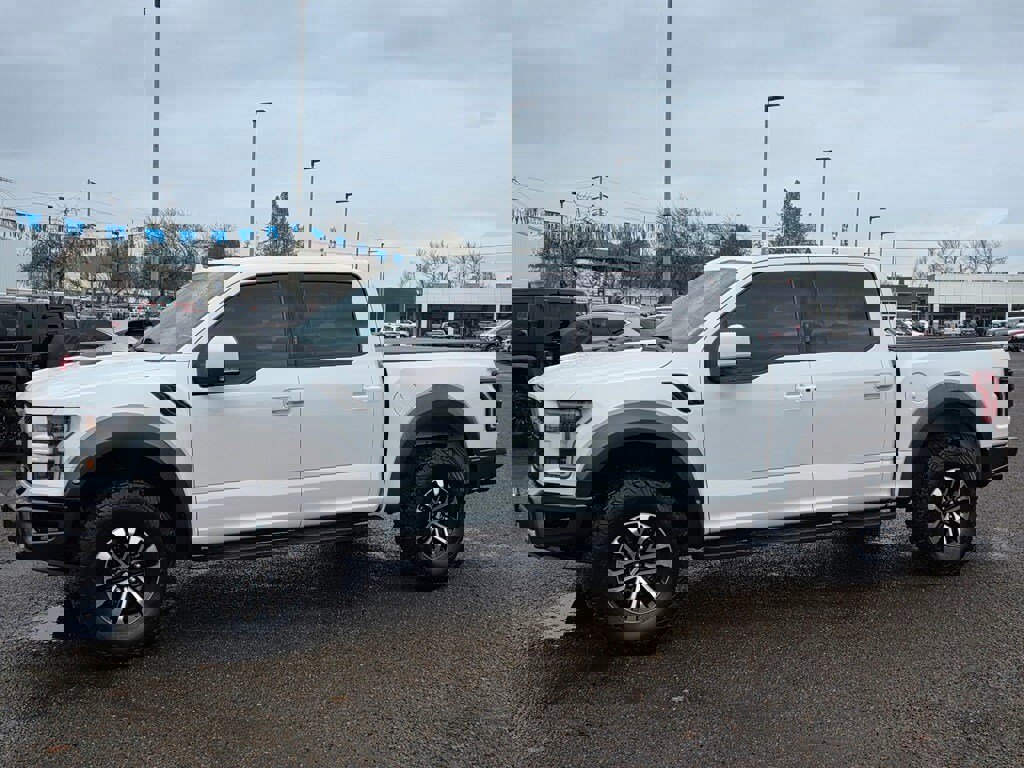 Used 2020 Ford F150 Raptor w/ Equipment Group 802A Luxury image 40